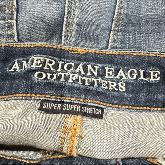 American Eagle Midi Cutoff Shorts Women’s 4 - Picture 4 of 4